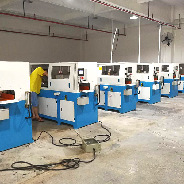 公司现场（chǎng）